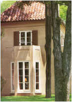 Italian-Style Bay Window